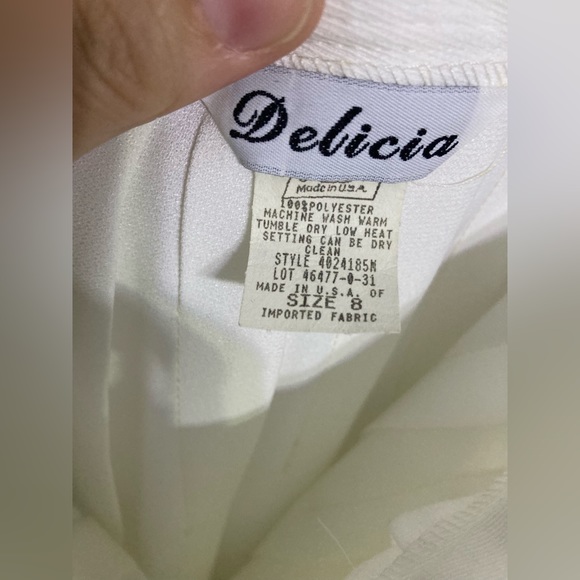 VINTAGE WHITE/CREAM PLEATED MIDI SKIRT SIZE 8 - Picture 2 of 5